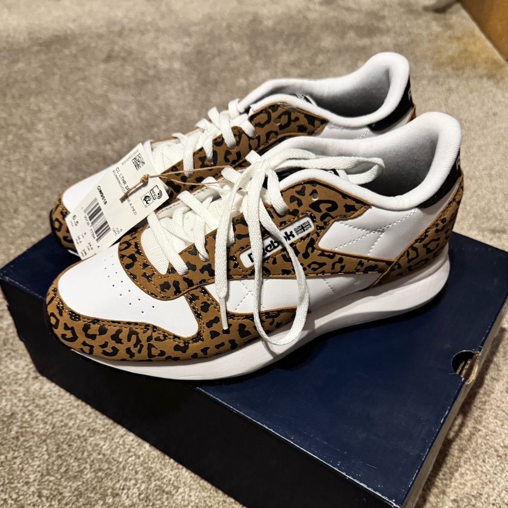 Brand new leopard Reeboks - Picture 2 of 3